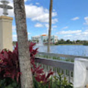 Meet your Posher, Renee